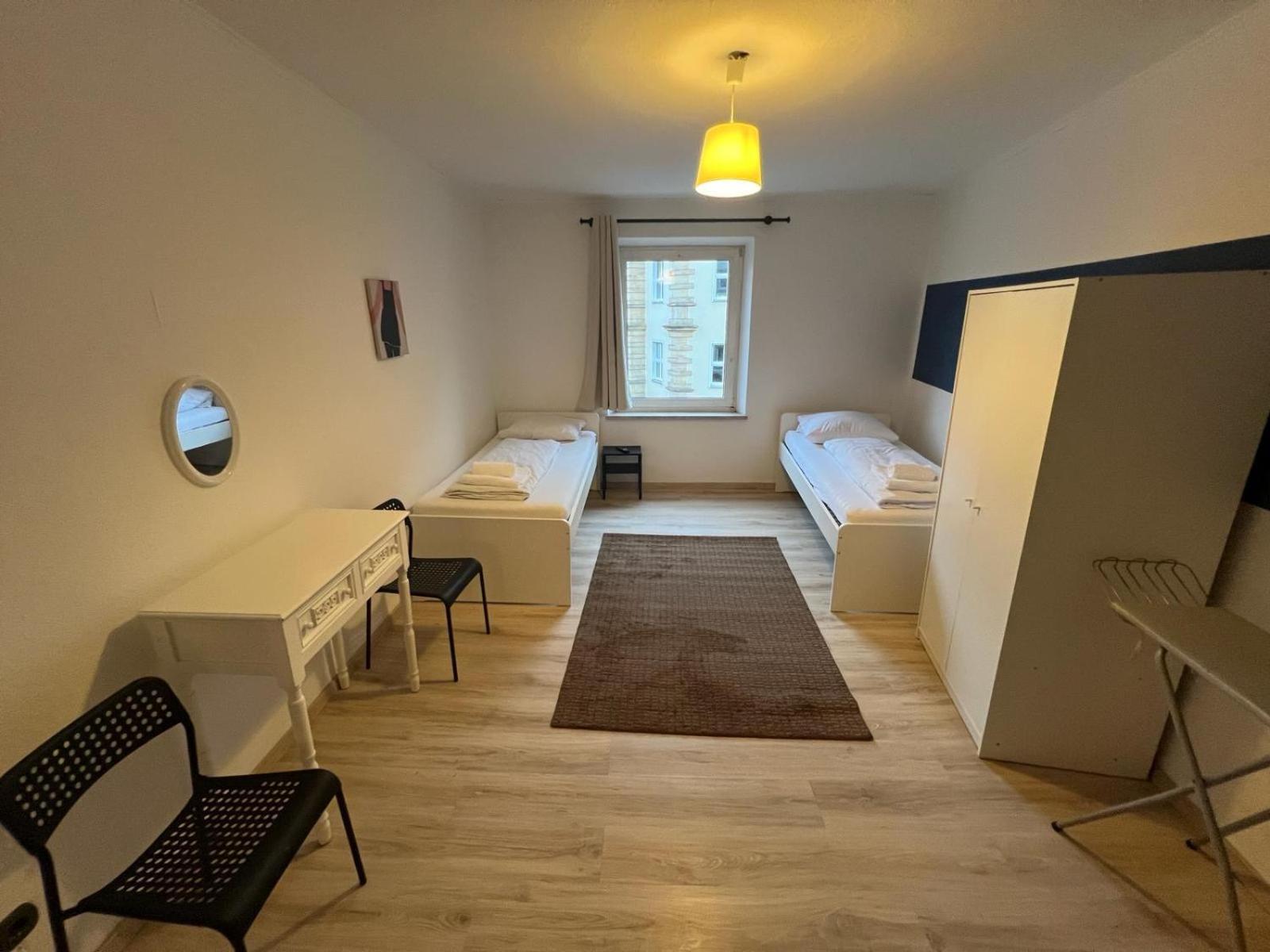 Zentrale Apartments In Байройт Номер фото