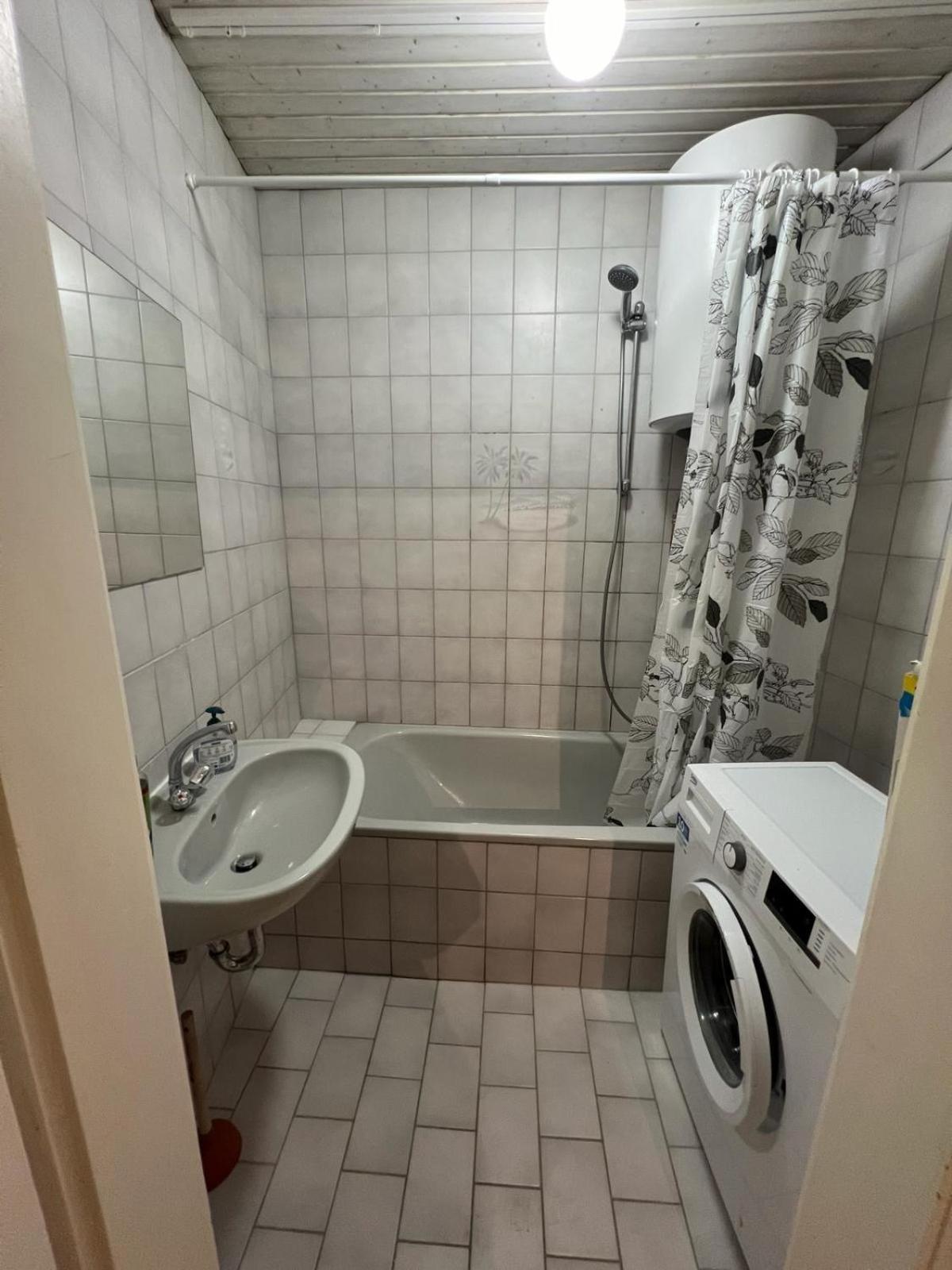 Zentrale Apartments In Байройт Номер фото